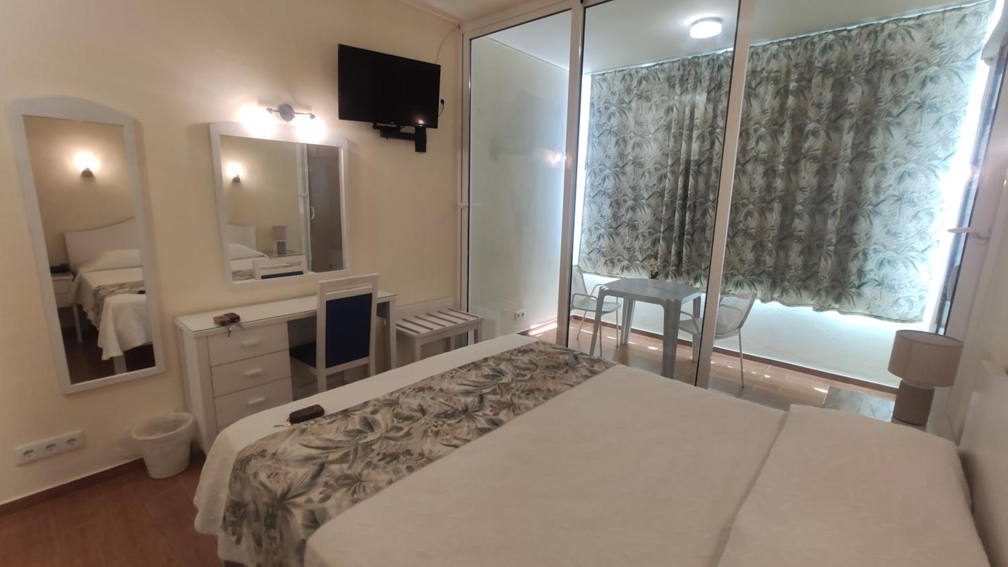 Superior Double Room Balcony Sea or River View